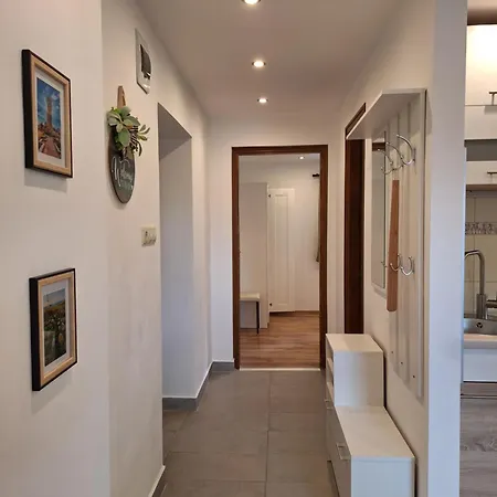 Apartment Cristal *