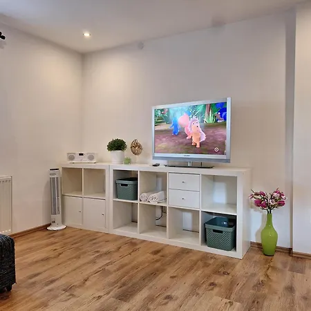 Cristal Apartment *